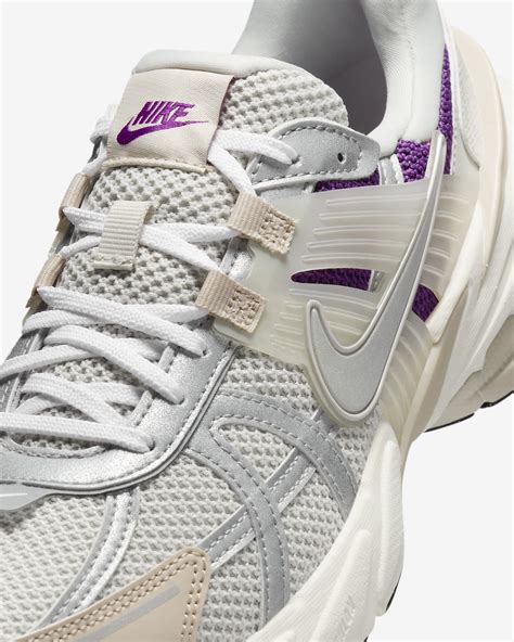 vk2run|Nike V2K Run Premium Shoes. Nike.com.